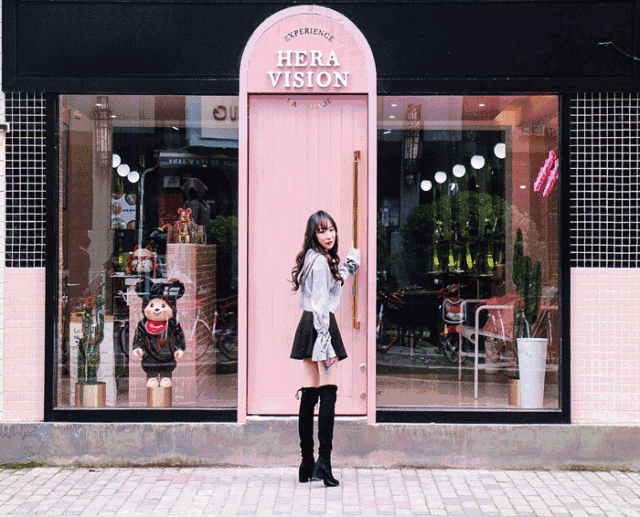 网红美发店名字英文,Unleashing Stylish Revolution: Discover the Trendsetting Salons of the Moment