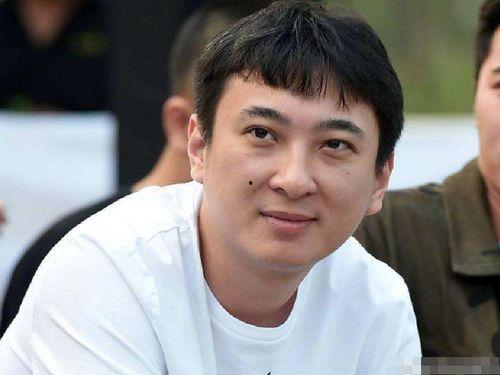 吃瓜娱乐王思聪是谁啊,吃瓜娱乐界风云人物——王思聪传奇